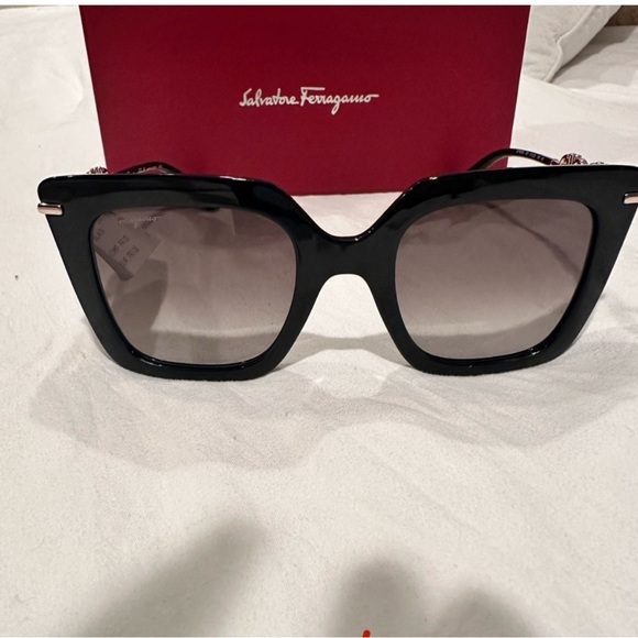 SALVATORE FERRAGAMO Gancini 51MM Rectangle Sunglasses - Picture 9 of 15